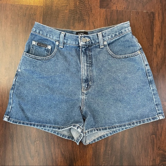 Vintage High Waisted Jean Mom Shorts - NY & Co - DONATING 5/14 - Picture 1 of 4